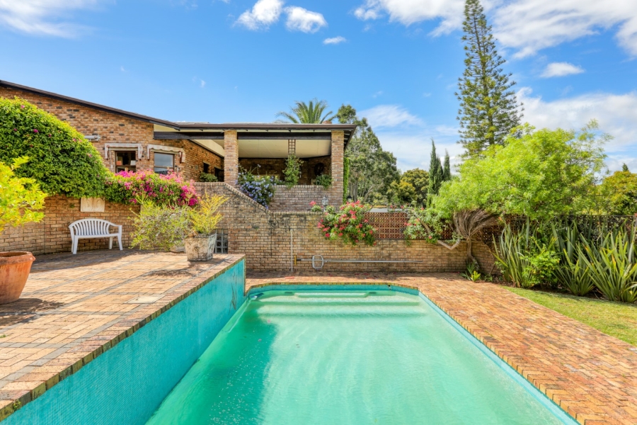 5 Bedroom Property for Sale in Constantia Western Cape